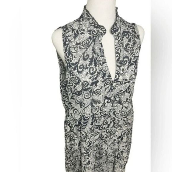 Anthropologie Dresses & Skirts - Maeve Anthropologie Tiered Maxi Dress s p Black White Floral abstract oversized